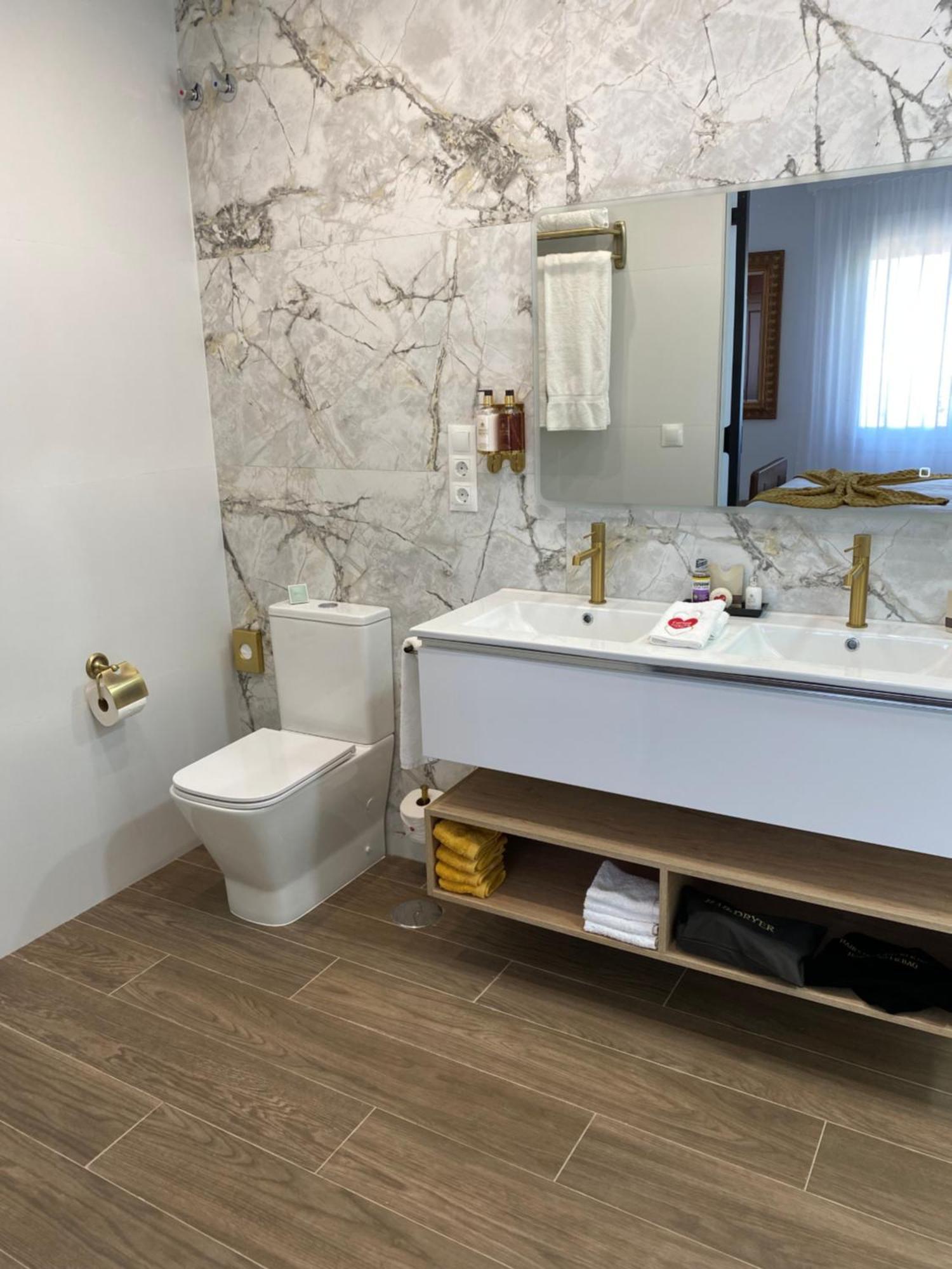 Cariad Boutique Bed & Breakfast La Cala Del Moral Dış mekan fotoğraf